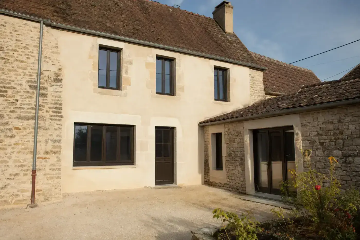 Maison de bourg à Mirebeau-sur-Bèze en fin de chantier de rénovation